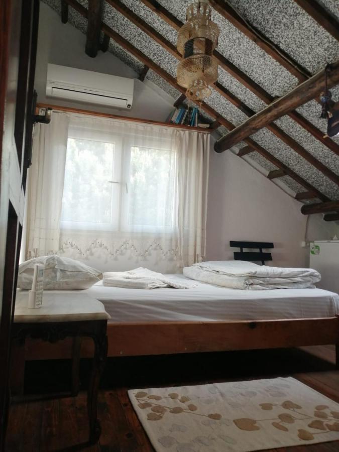Ecer Pansiyon Kuşadası Ngoại thất bức ảnh