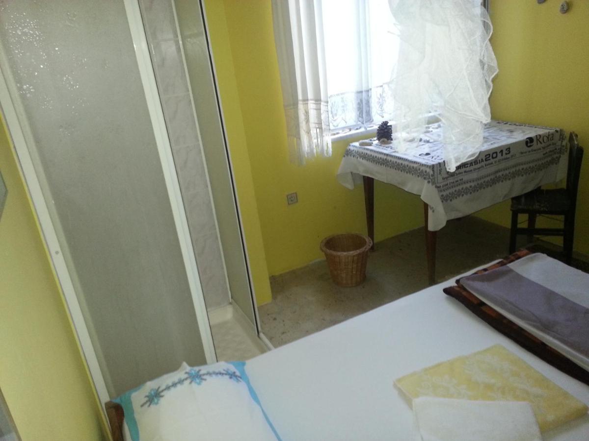 Ecer Pansiyon Kuşadası Ngoại thất bức ảnh