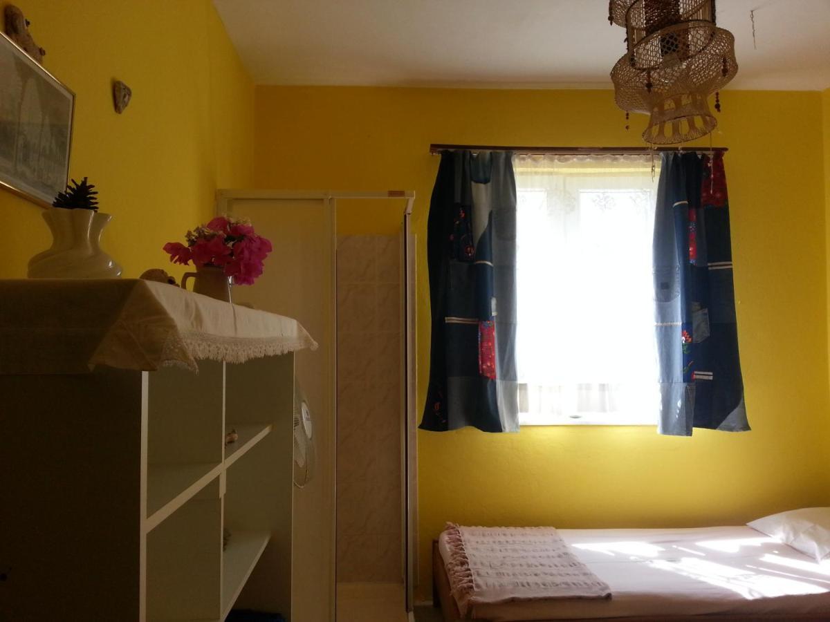 Ecer Pansiyon Kuşadası Ngoại thất bức ảnh